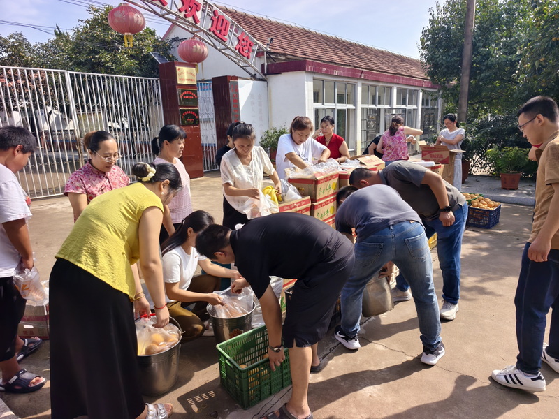 秋日暖阳照心扉爱心接力润无声——莒县爱星志愿者协会第五次走进启德培智